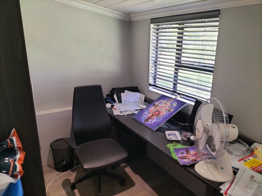 3 Bedroom Property for Sale in Highveld Free State